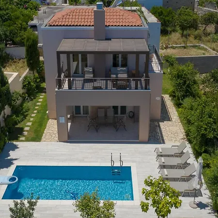 Aphrodite * Adelianos Kampos